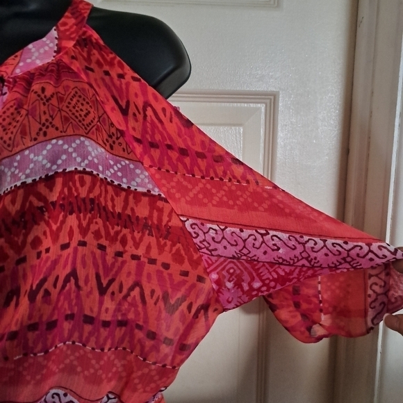 IZByer cold shoulder blouse size medium A-48 - Picture 2 of 4